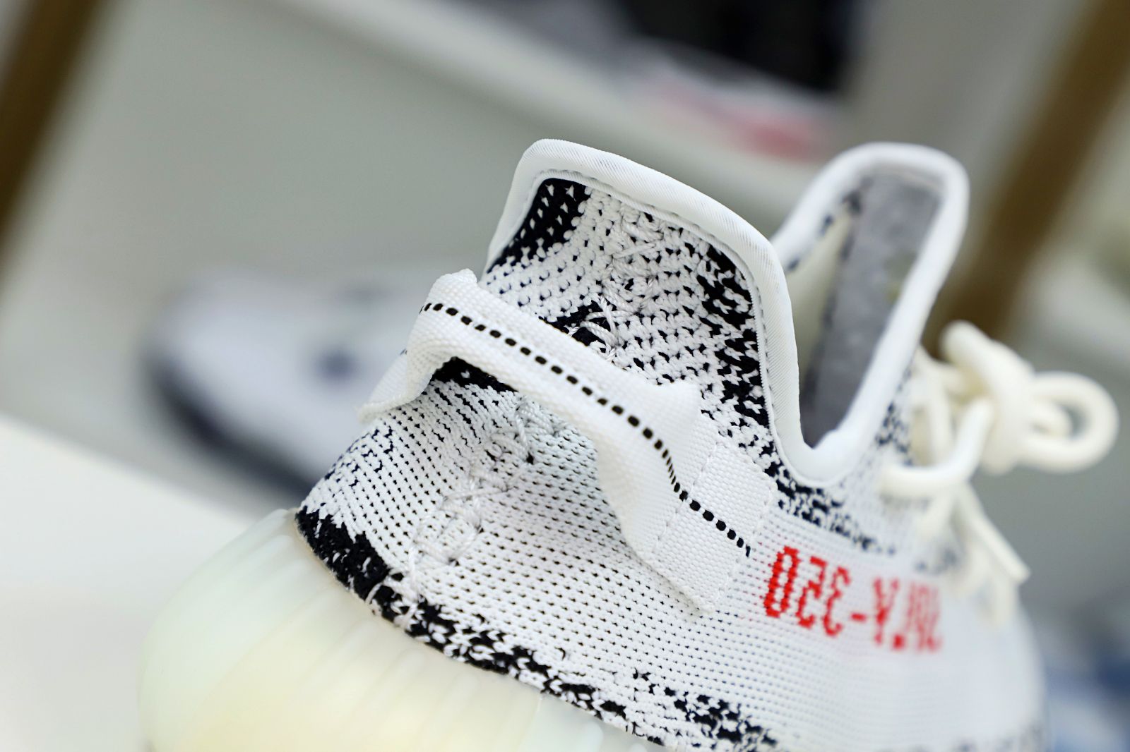 YEEZY BOOST 350 V2 'ZEBRA' - finekick.vip