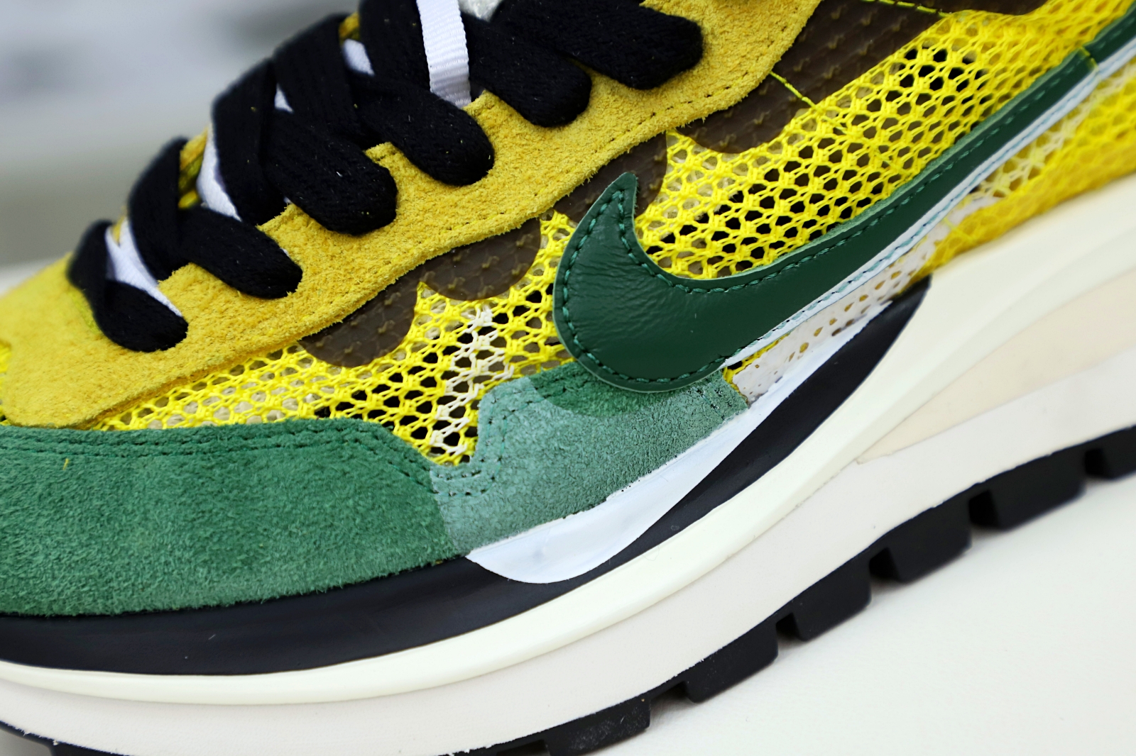 SACAI X VAPORWAFFLE 'TOUR YELLOW' - finekick.vip