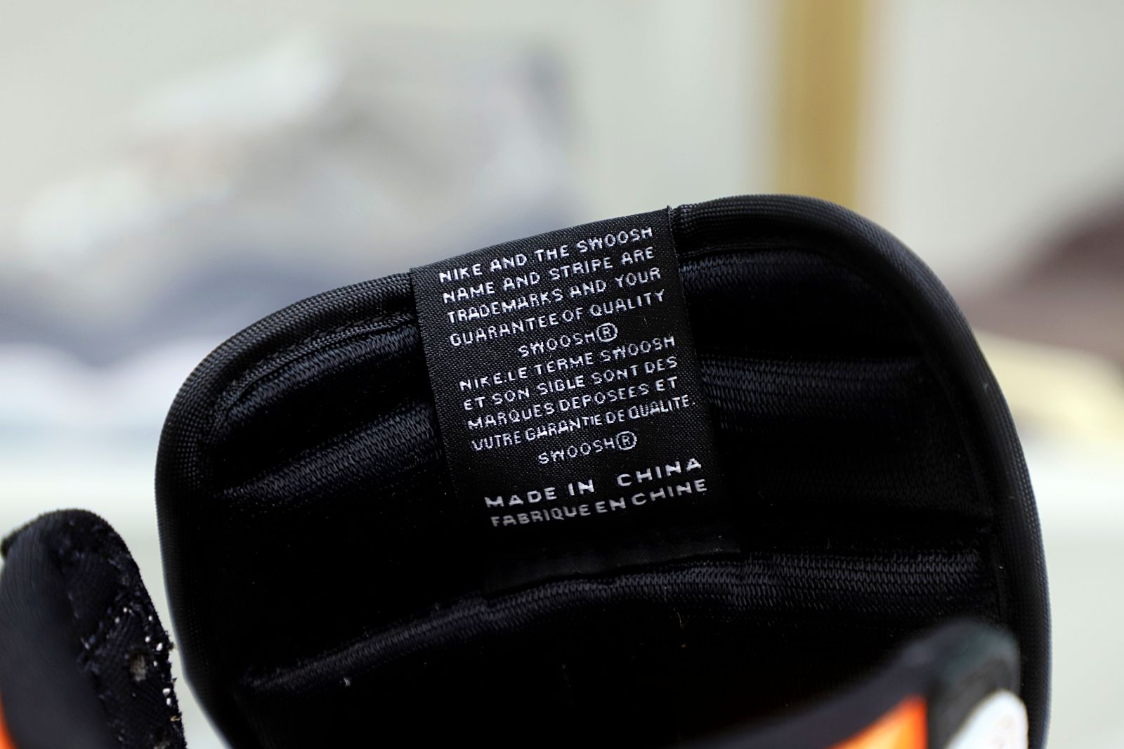 Air Jordan 1 Retro High OG Electro Orange' - finekick.vip