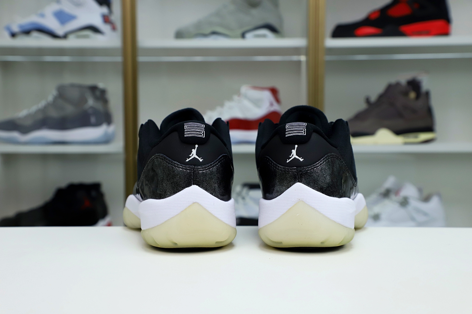 Air Jordan 11 retro low barons - finekick.vip