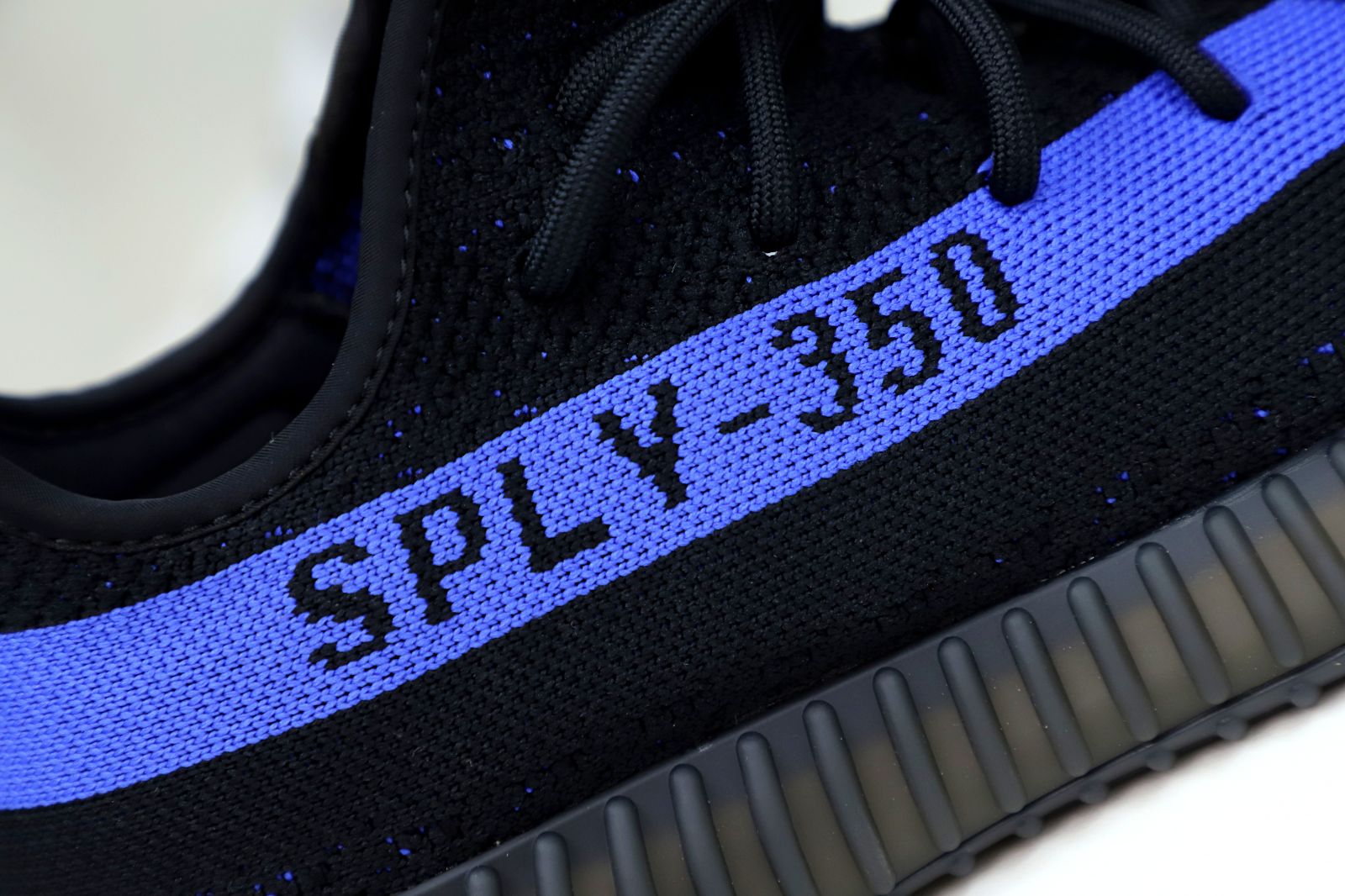 YEEZY BOOST 350 V2 'DAZZLING BLUE' - finekick.vip