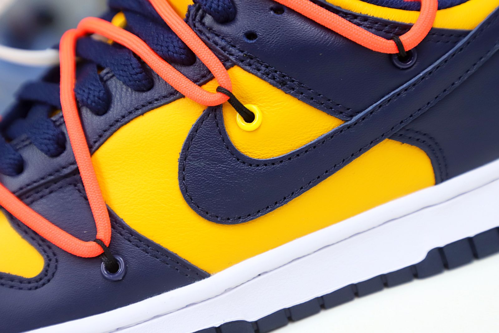 OFF-WHITE X DUNK LOW 'UNIVERSITY GOLD' - finekick.vip