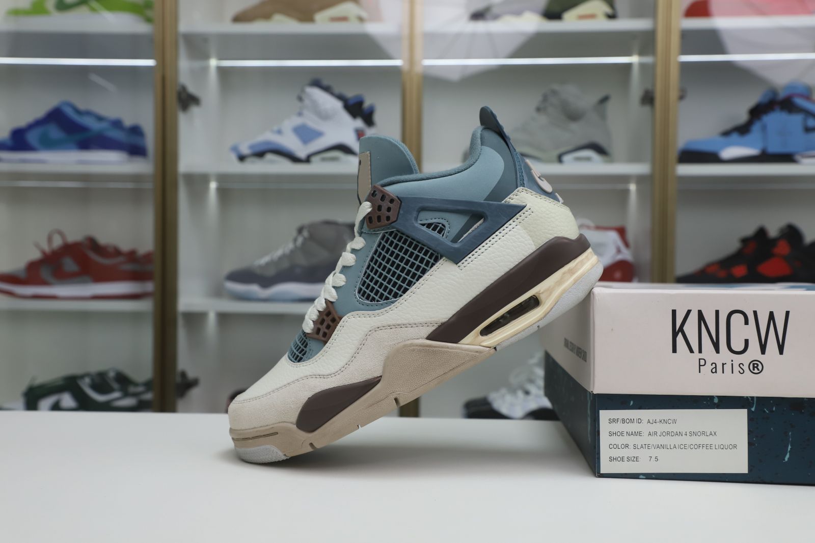 Air Jordan 4 - finekick.vip