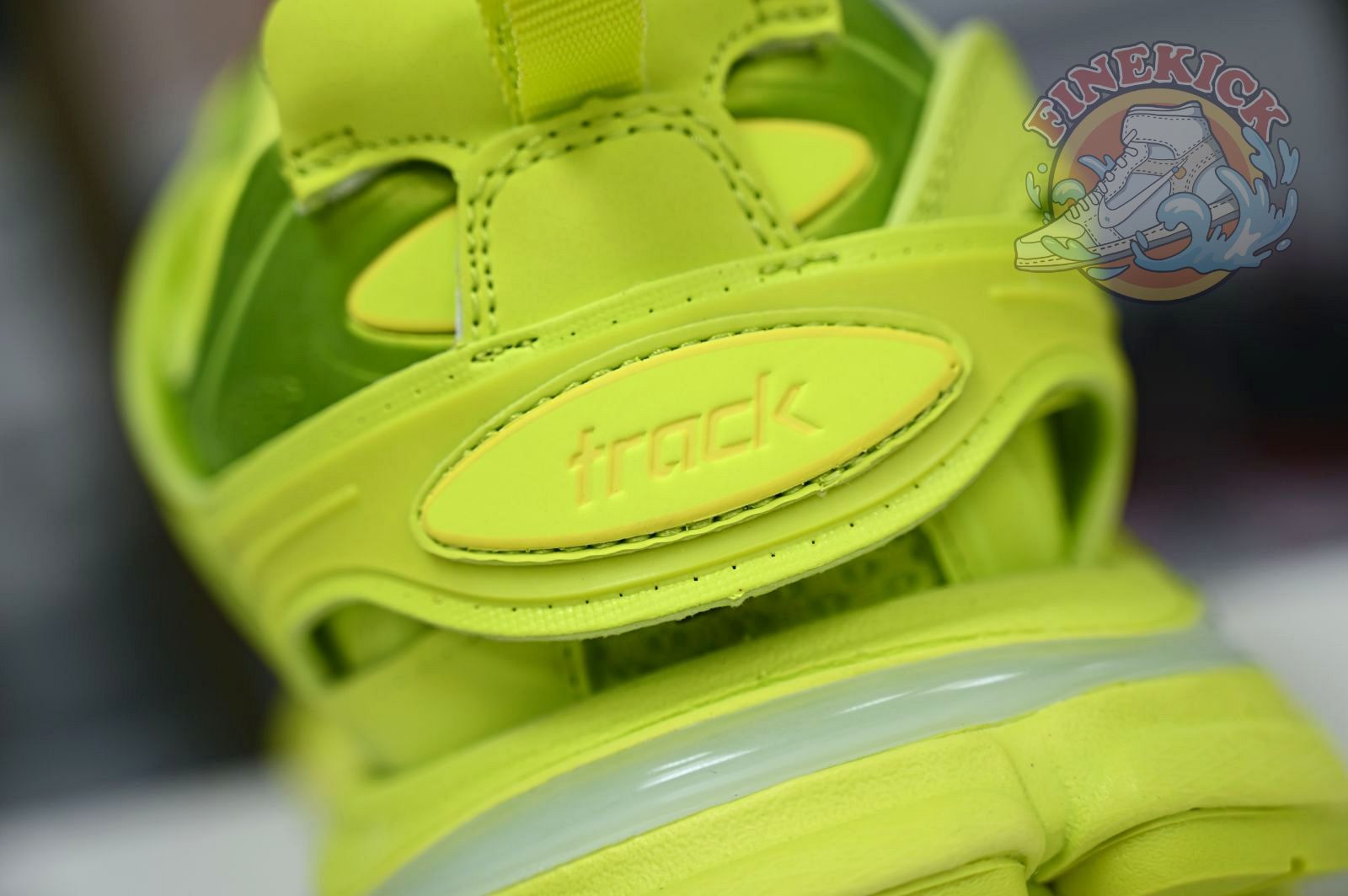 Balenciaga BLGA  Track(LED) - finekick.vip