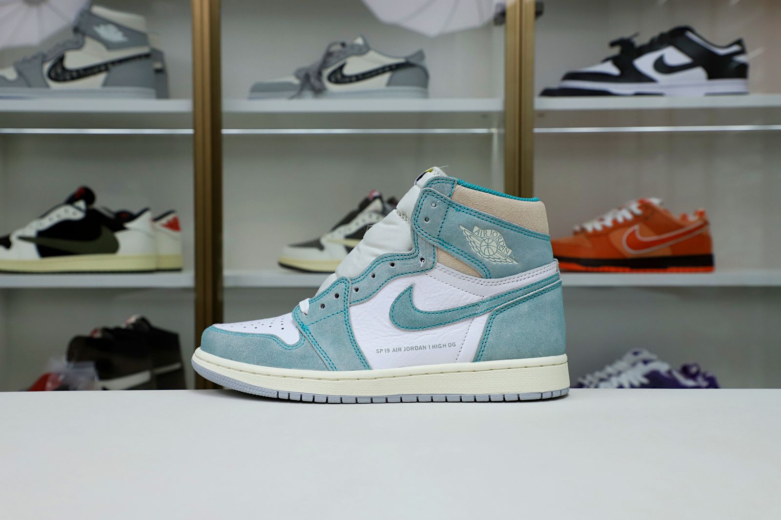 AIR JORDAN 1 RETRO HIGH OG 'TURBO GREEN' - finekick.vip