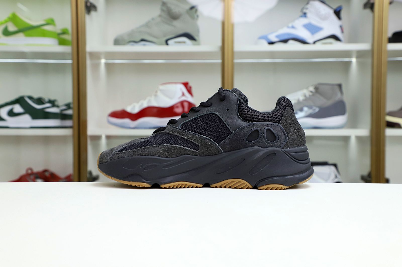 YEEZY BOOST 700 'UTILITY BLACK' - finekick.vip