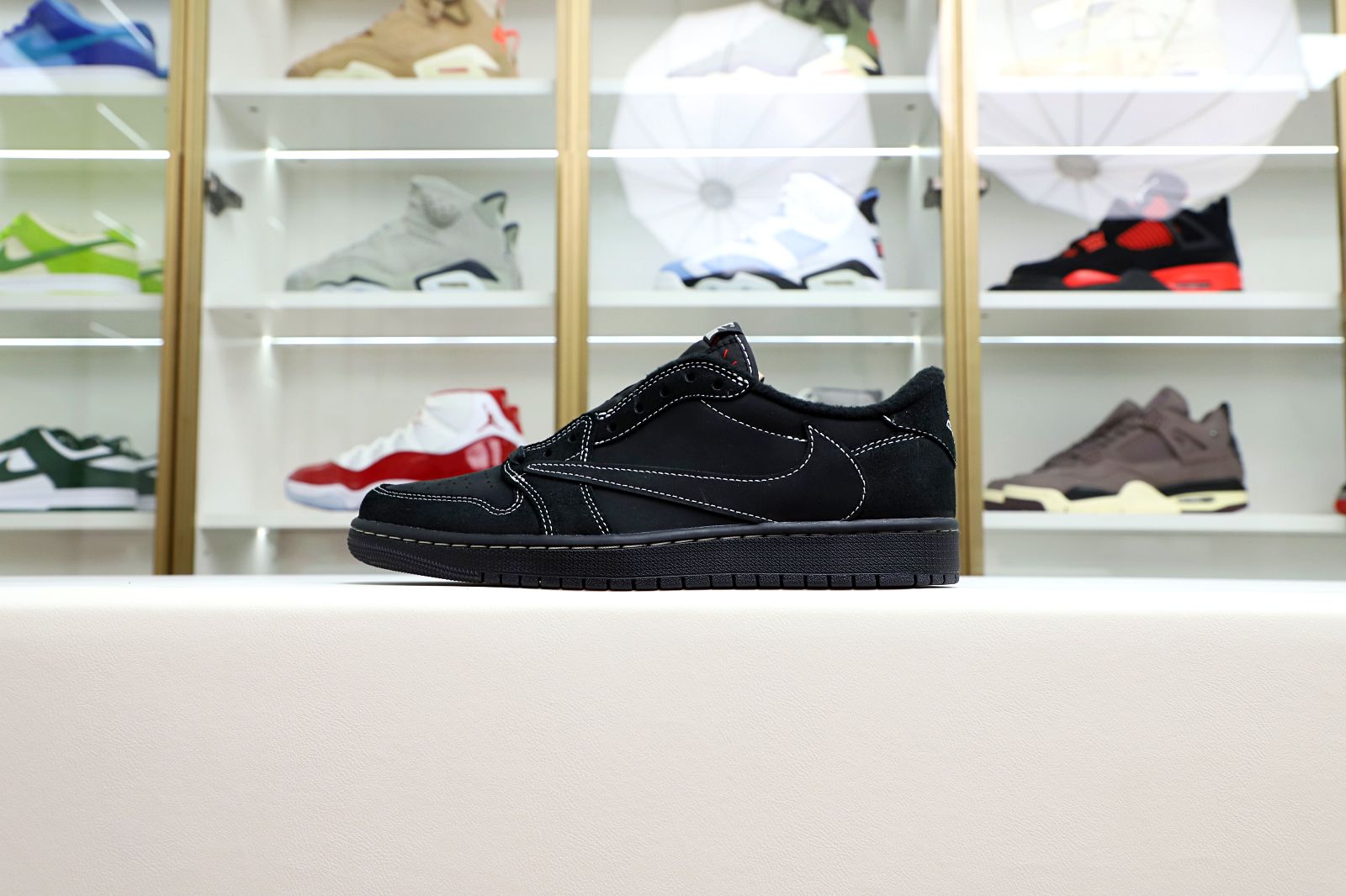 TRAVIS SCOTT X NIKE AIR JORDAN 1 LOW OG “BLACK/PHANTOM” - finekick.vip
