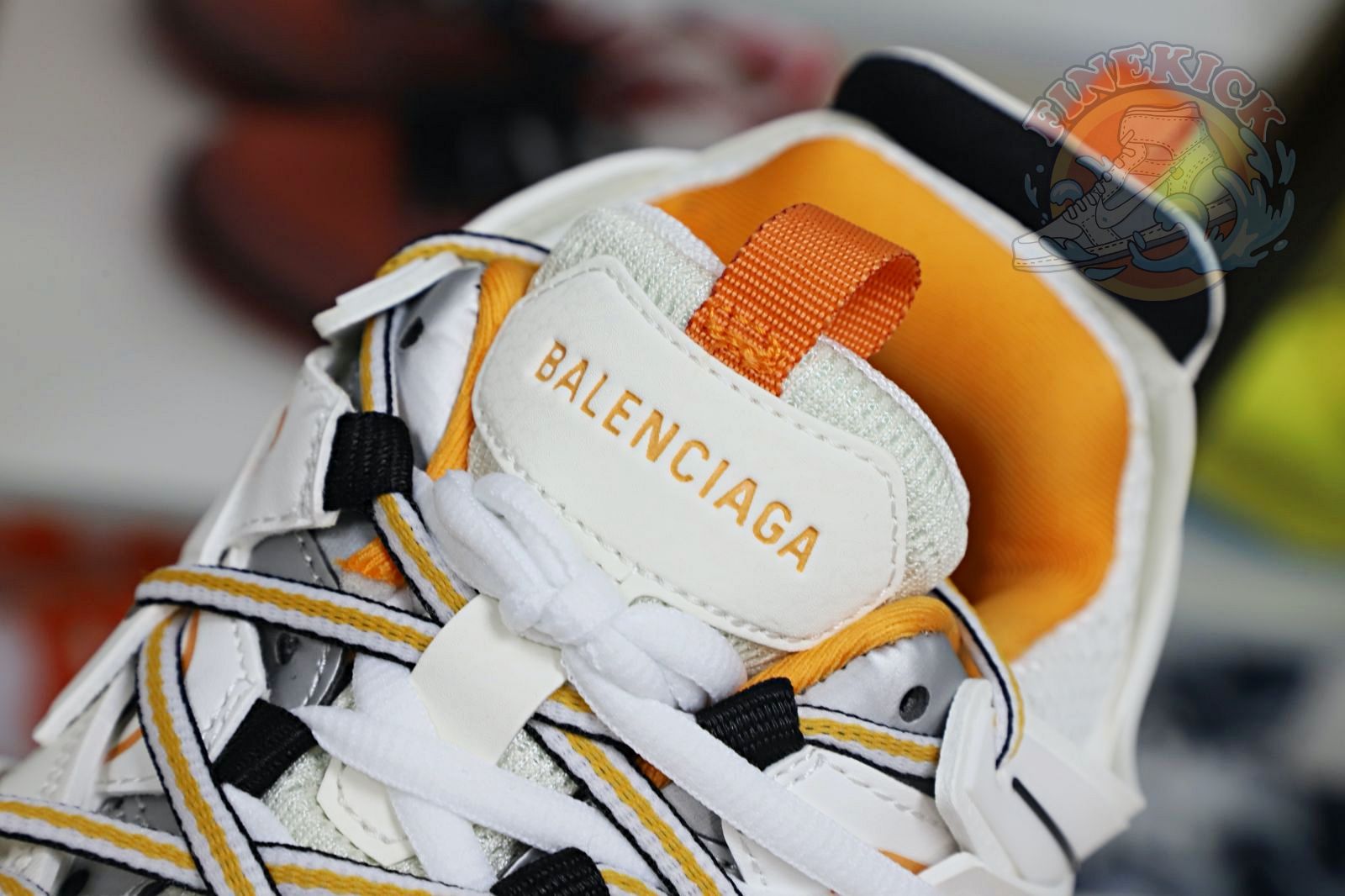 Balenciaga BLGA  Track(LED) - finekick.vip