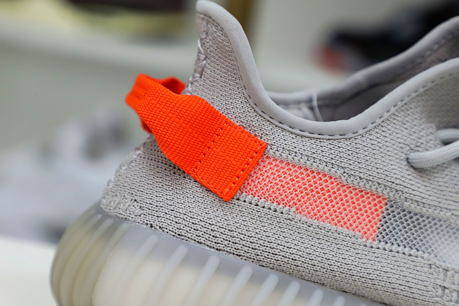 Yeezy Boost 350 V2 “Tail - finekick.vip