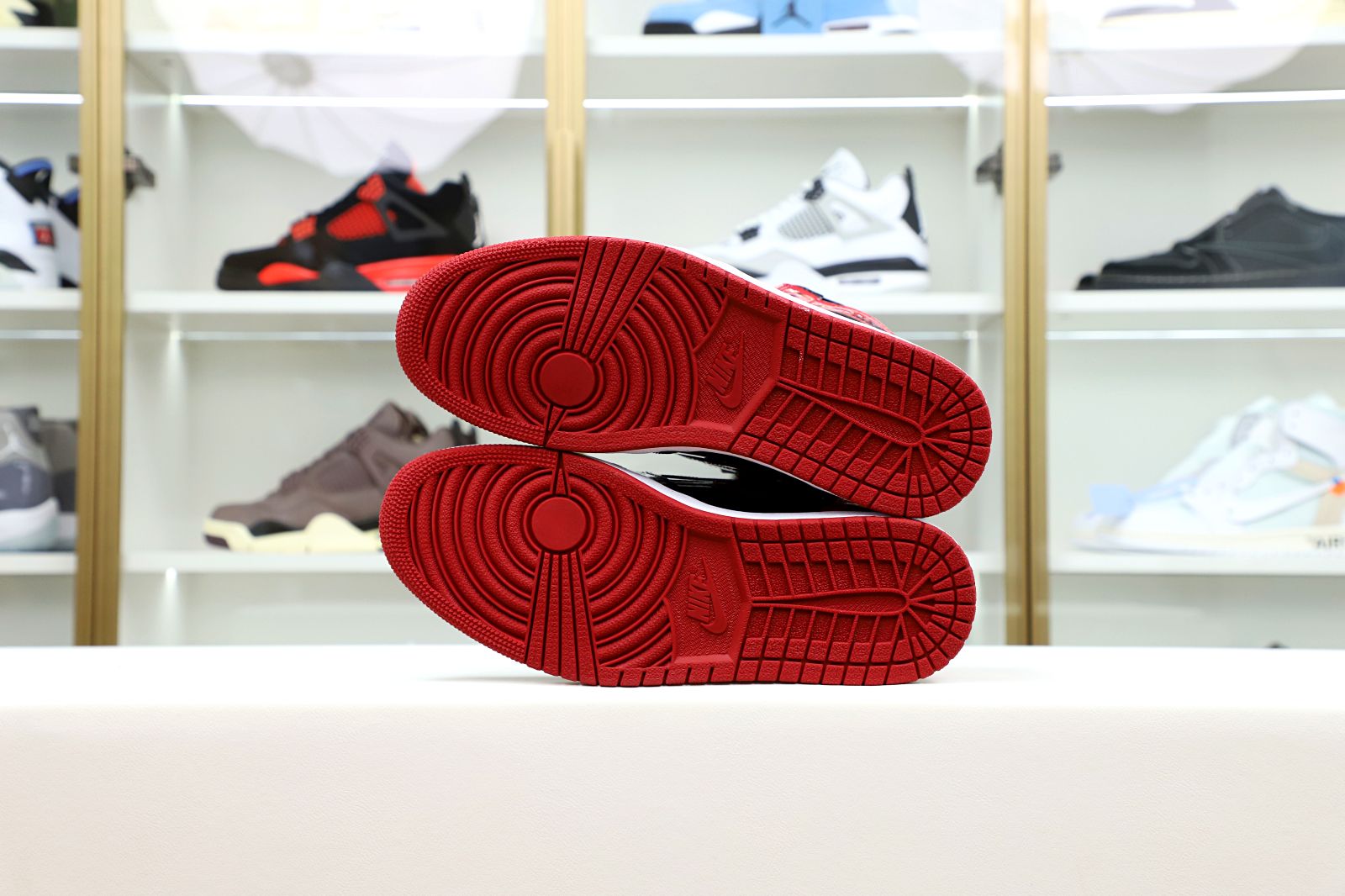 AIR JORDAN 1 HIGH OG BRED PATENT - finekick.vip