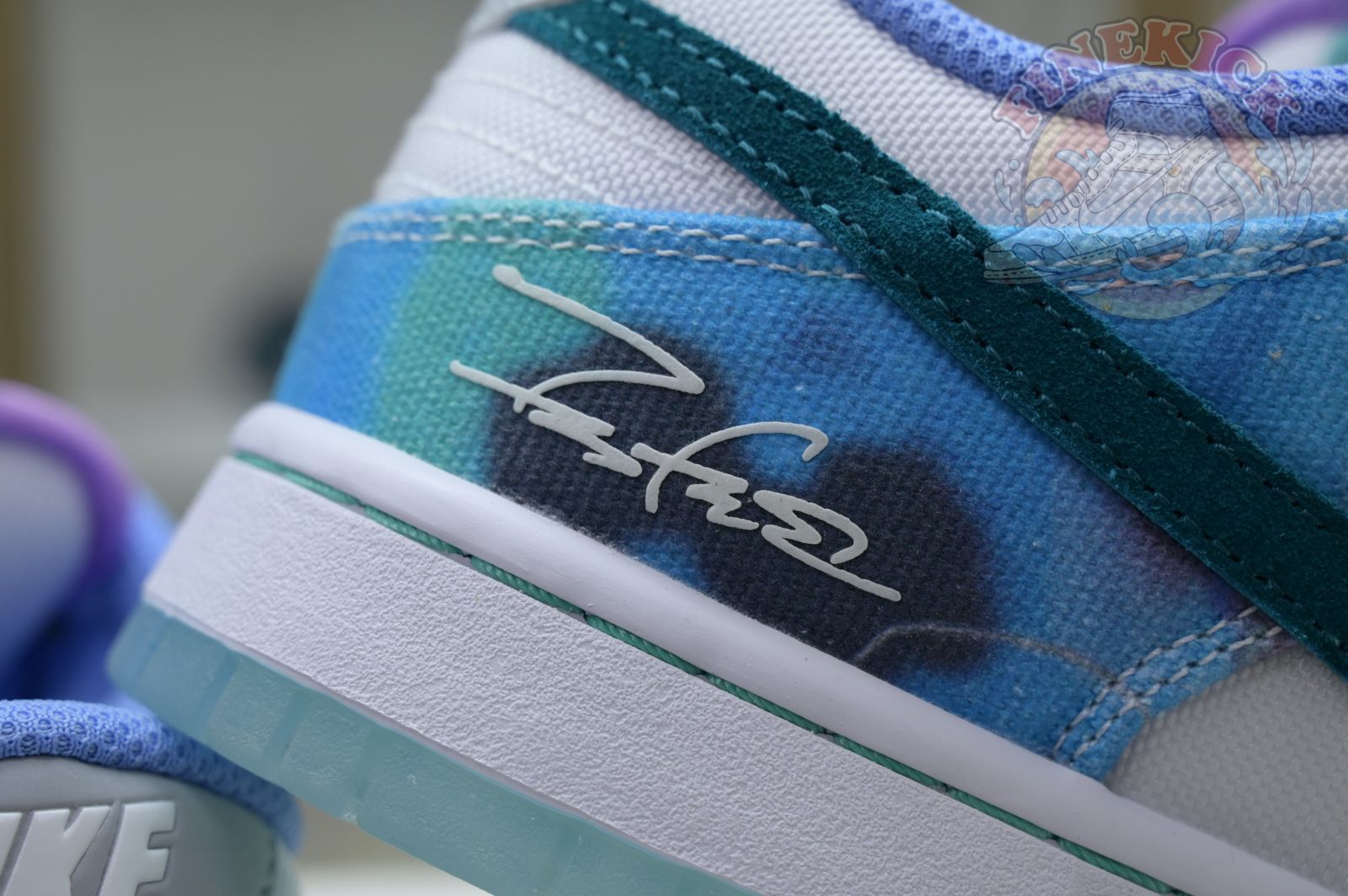 Futura Laboratories x Nike Dunk SB - finekick.vip