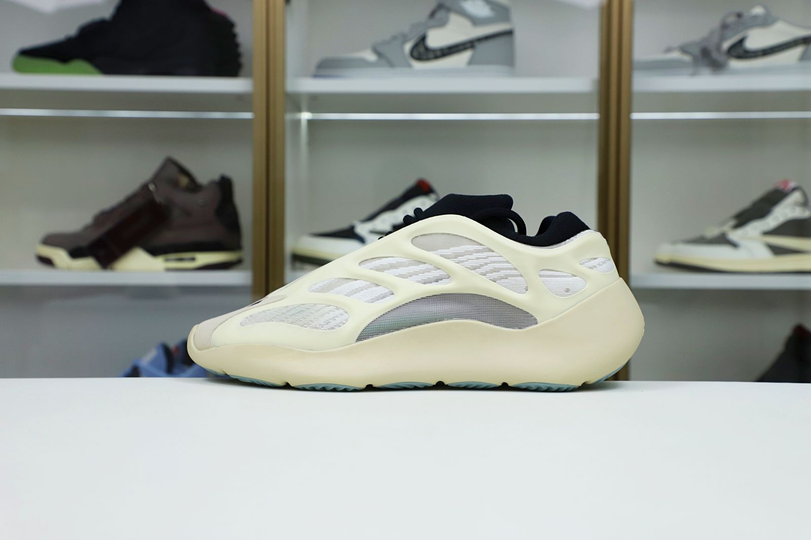 YEEZY 700 V3 'AZAEL' - finekick.vip