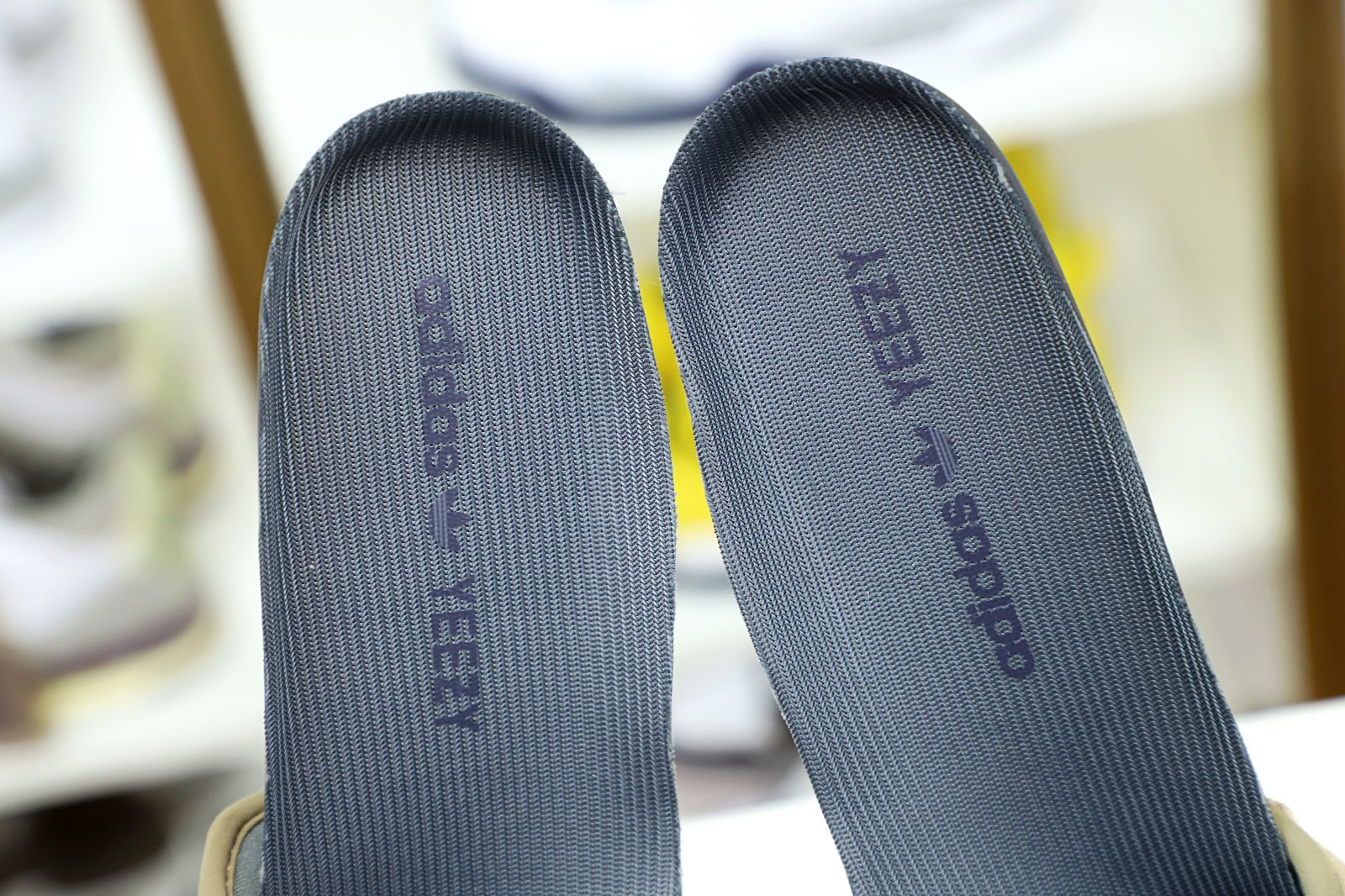 YEEZY BOOST 350 V2 'EARTH' - finekick.vip