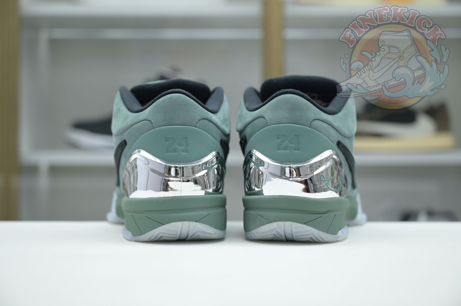 Nike Zoom Kobe 4 Protro