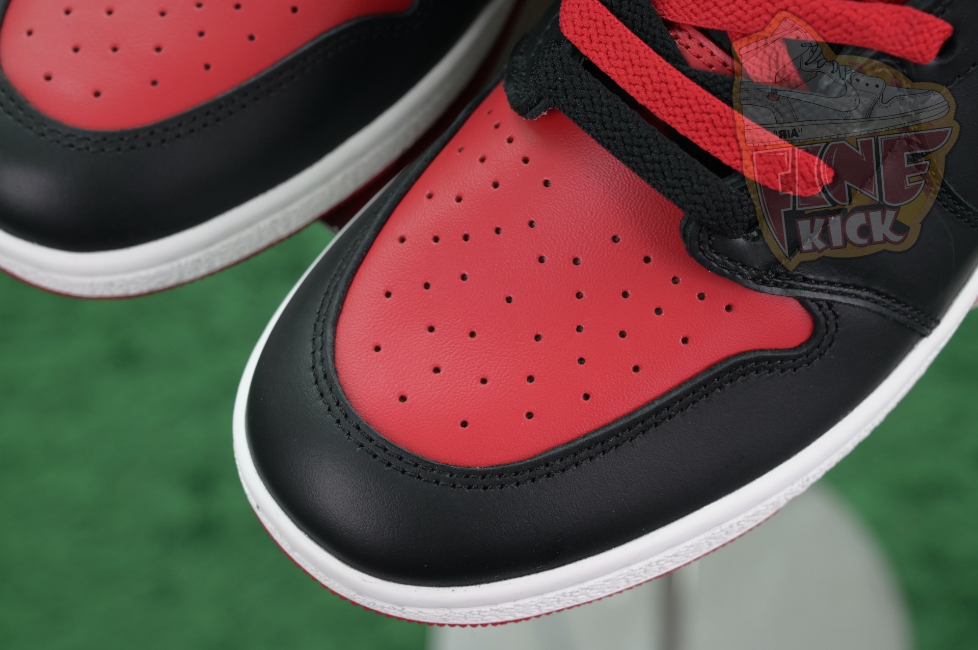 Air Jordan 1 High 85 Bred 2025 - finekick.vip