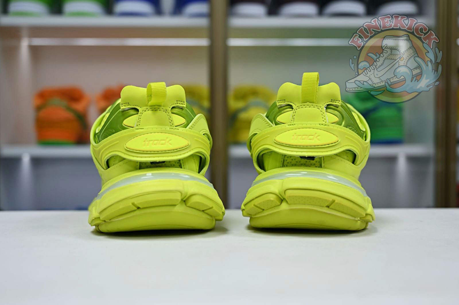 Balenciaga BLGA  Track(LED) - finekick.vip