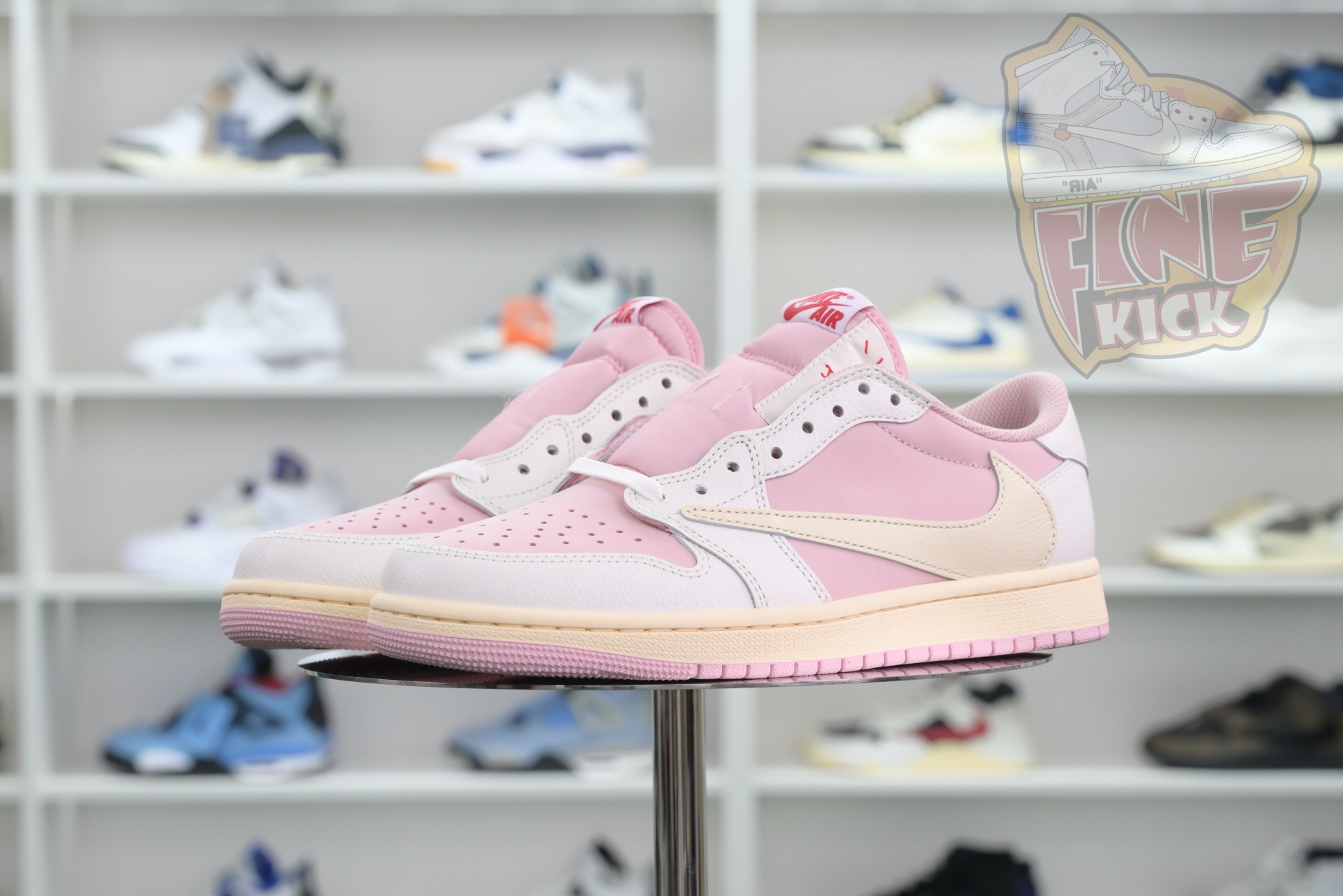 Travis Scott x Air Jordan 1Low - finekick.vip