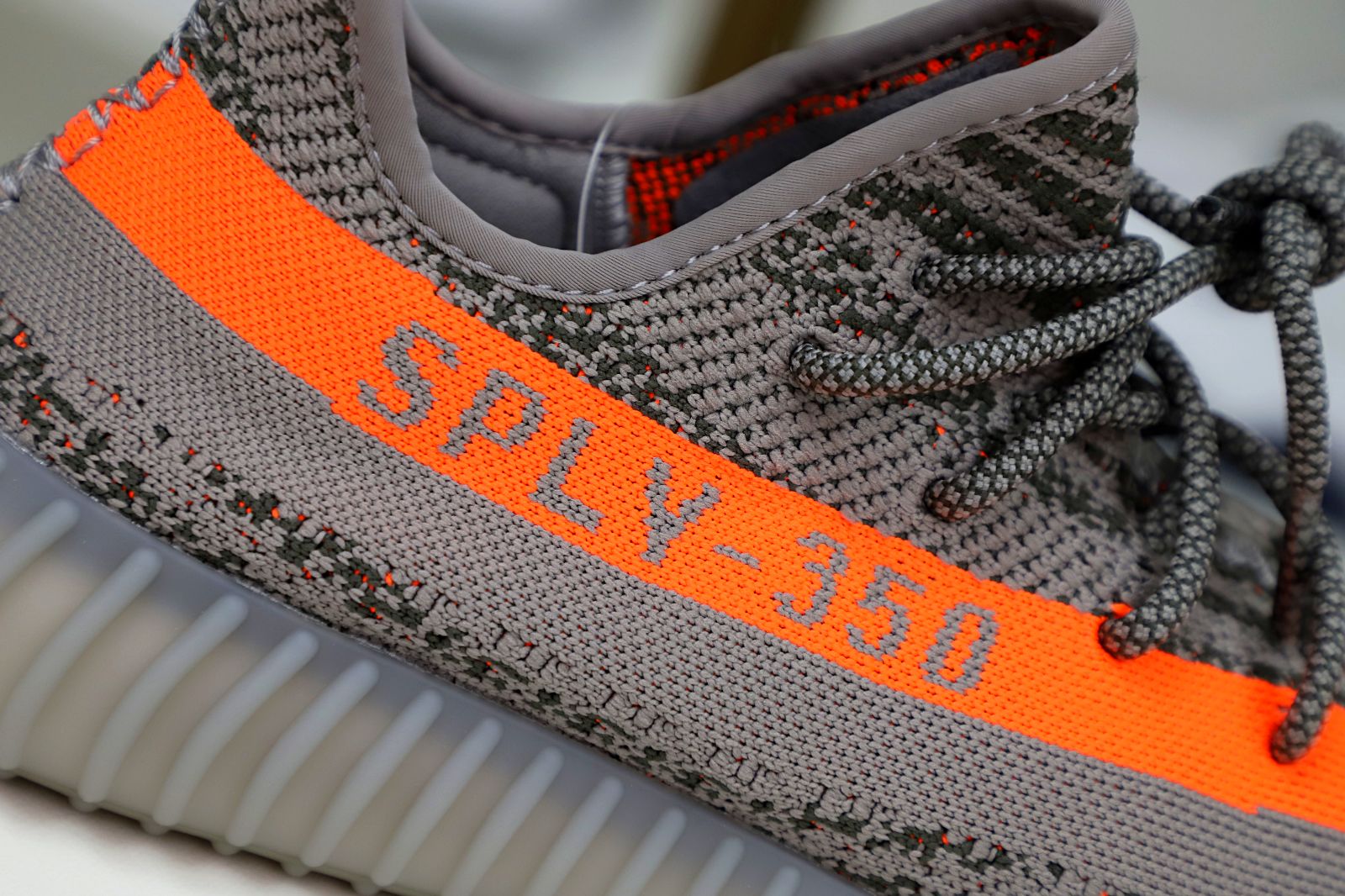 YEEZY BOOST 350 V2 'BELUGA' - finekick.vip