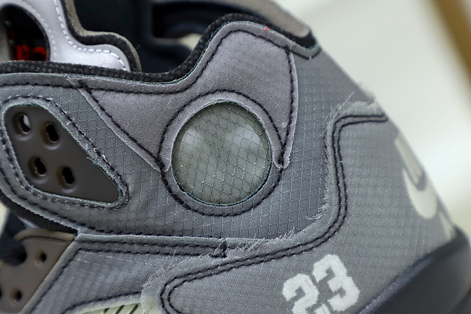 OFF-WHITE X AIR JORDAN 5 RETRO SP 'MUSLIN' - finekick.vip