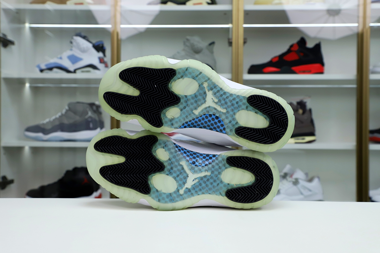 AIR JORDAN 11 RETRO LOW LEGEND BLUE - finekick.vip