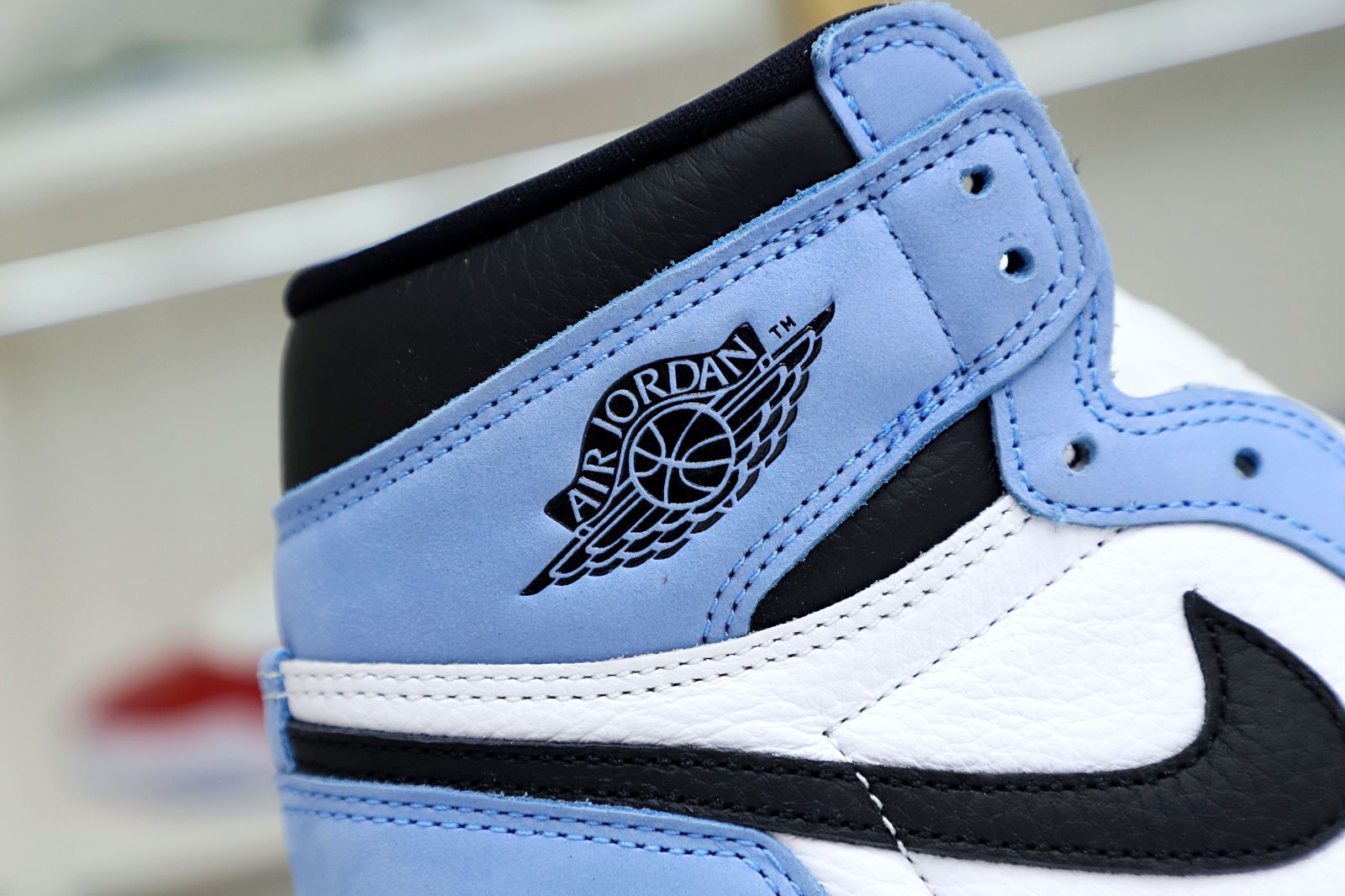 AIR JORDAN 1 RETRO HIGH OG 'UNIVERSITY - finekick.vip