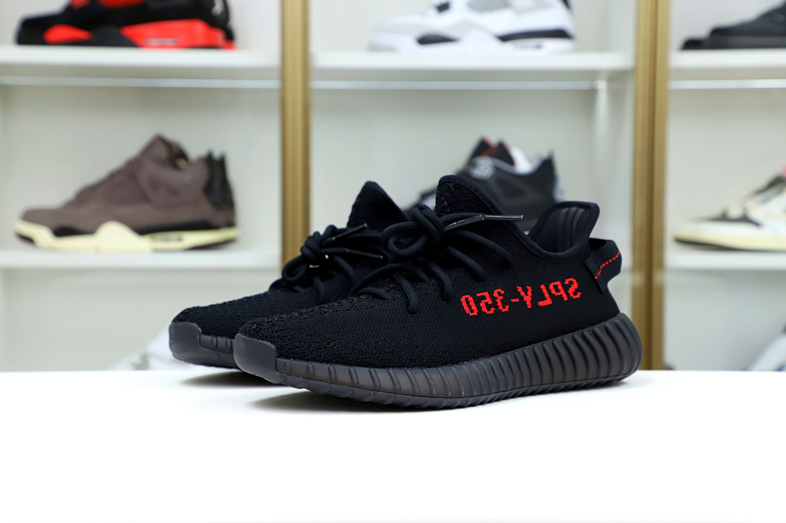 YEEZY BOOST 350 V2 'BRED' - finekick.vip