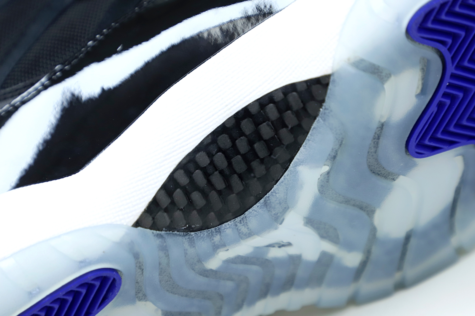 NIKE AIR JORDAN 11 - finekick.vip