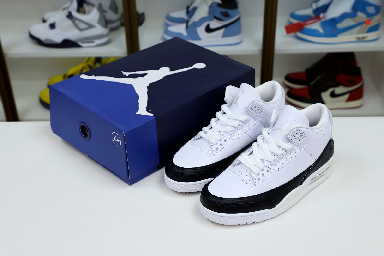 FRAGMENT DESIGN X AIR JORDAN 3 RETRO SP 'WHITE' - finekick.vip