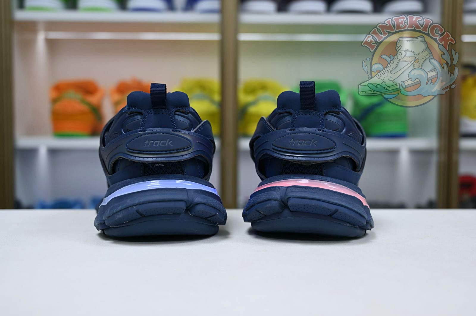 Balenciaga BLGA  Track(LED) - finekick.vip