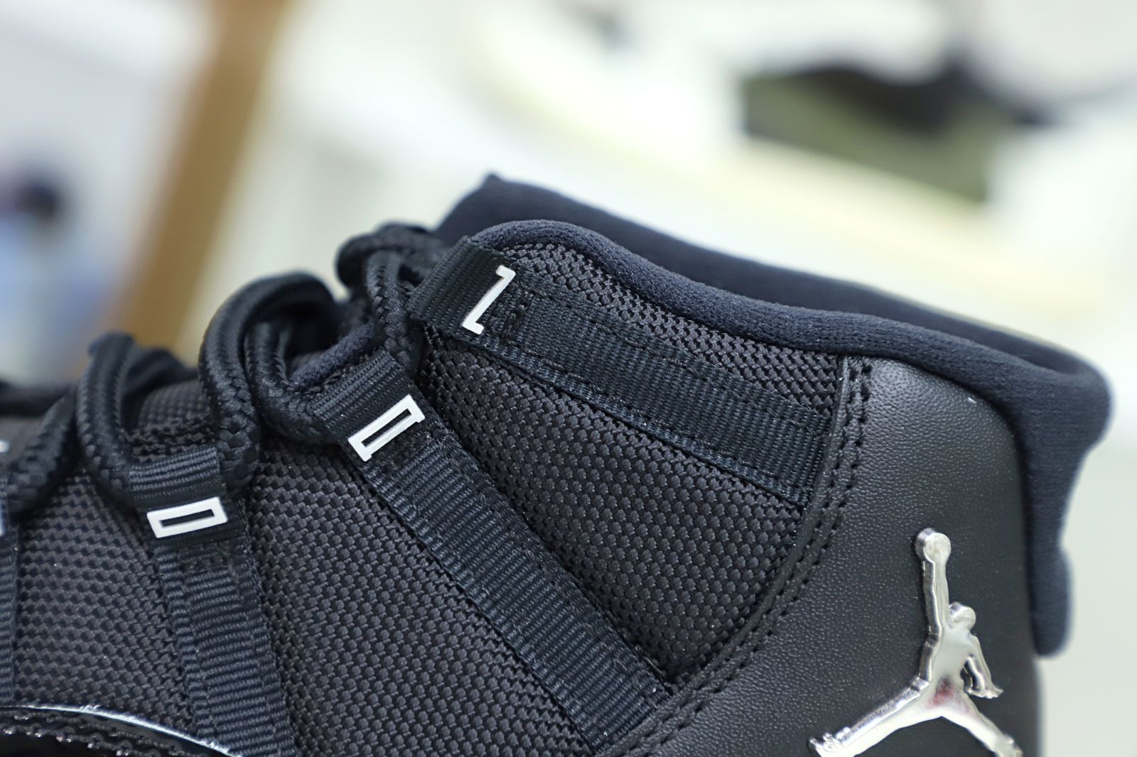 AIR JORDAN 11 RETRO 'JUBILEE / 25TH - finekick.vip