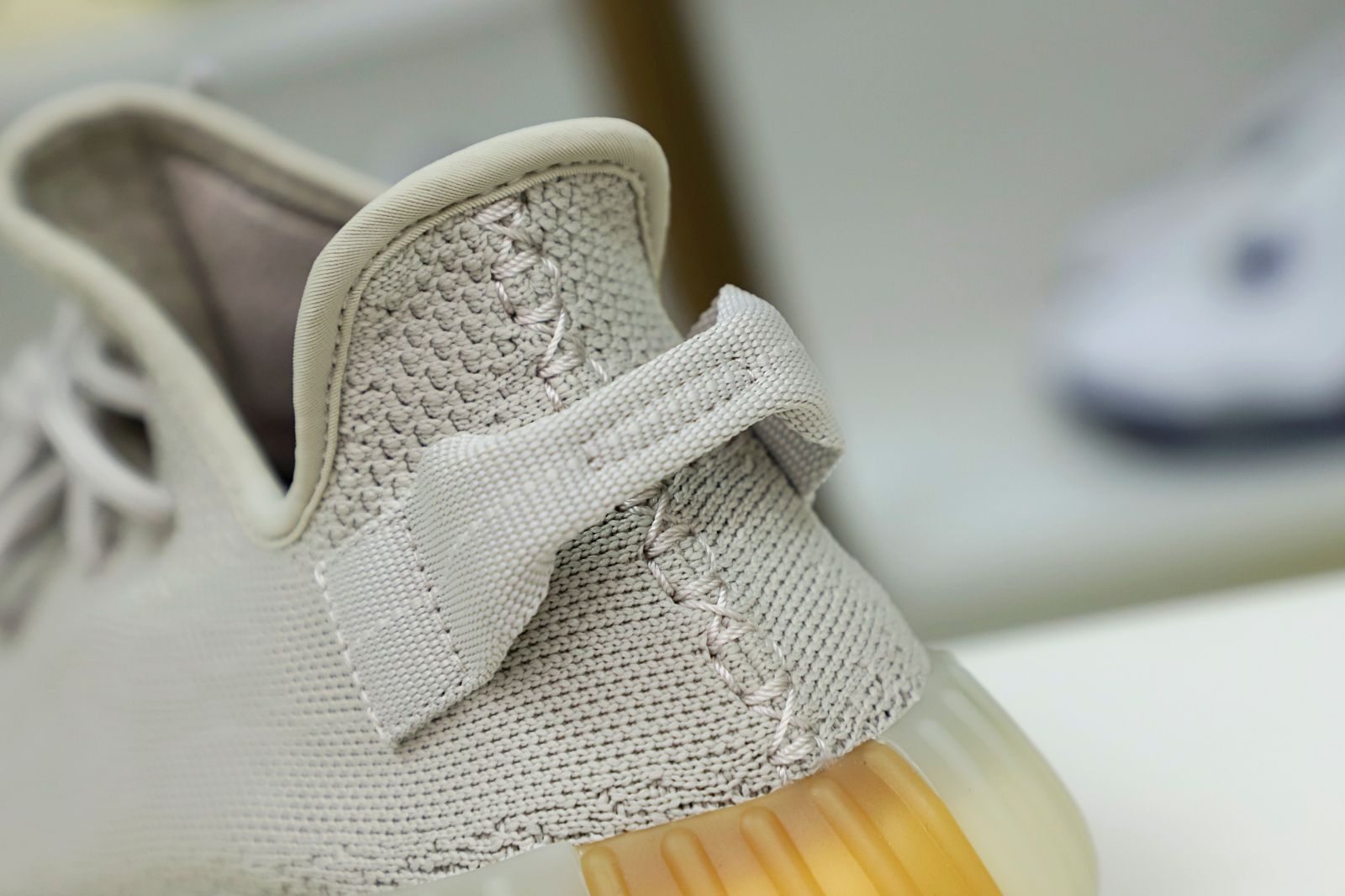 YEEZY BOOST 350 V2 'SESAME' - finekick.vip