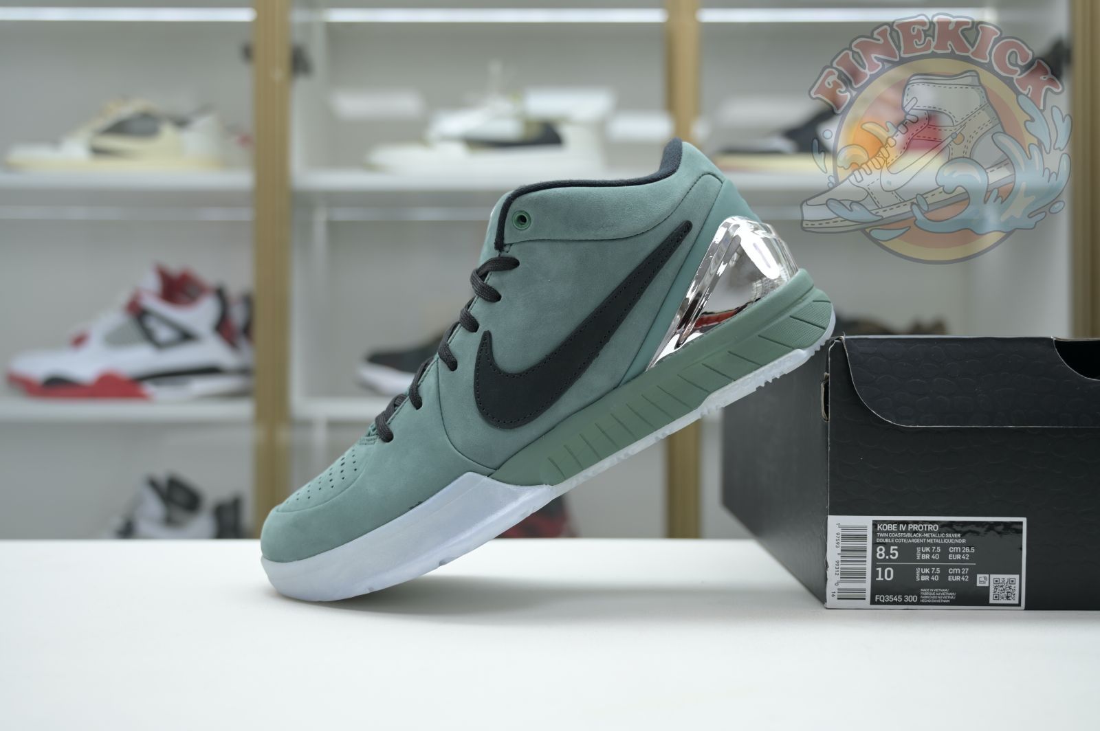 Nike Zoom Kobe 4 Protro