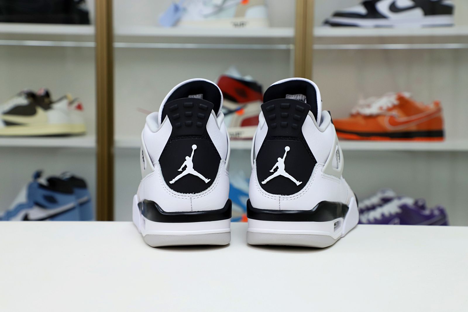 AIR JORDAN 4 MILITARY BLACK - finekick.vip