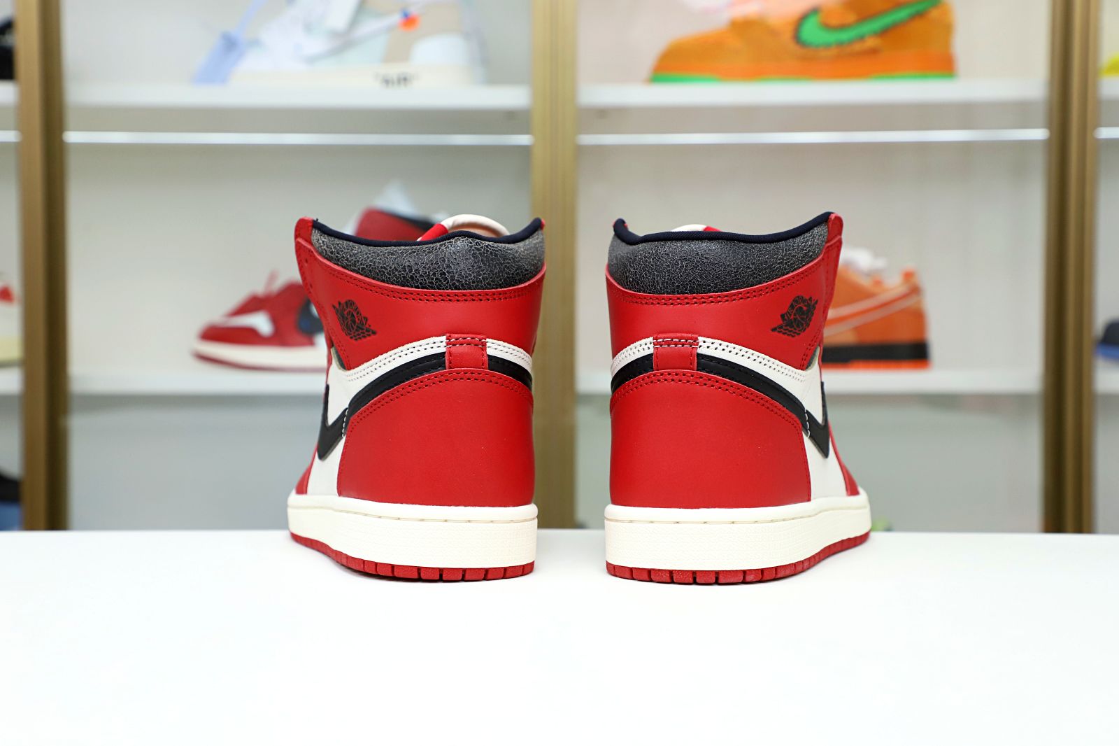 AIR JORDAN 1 REIMAGINED LOST AND FOUND “CHICAGO” 2022 - finekick.vip