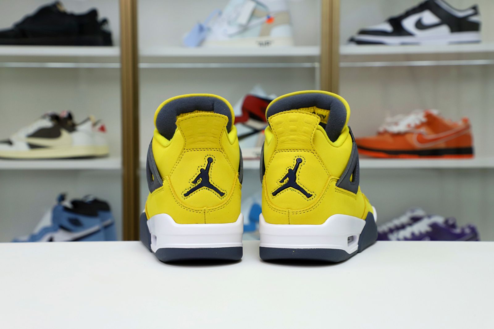 AIR Air JORDAN 4 RETRO 'LIGHTNING' 2021 - finekick.vip
