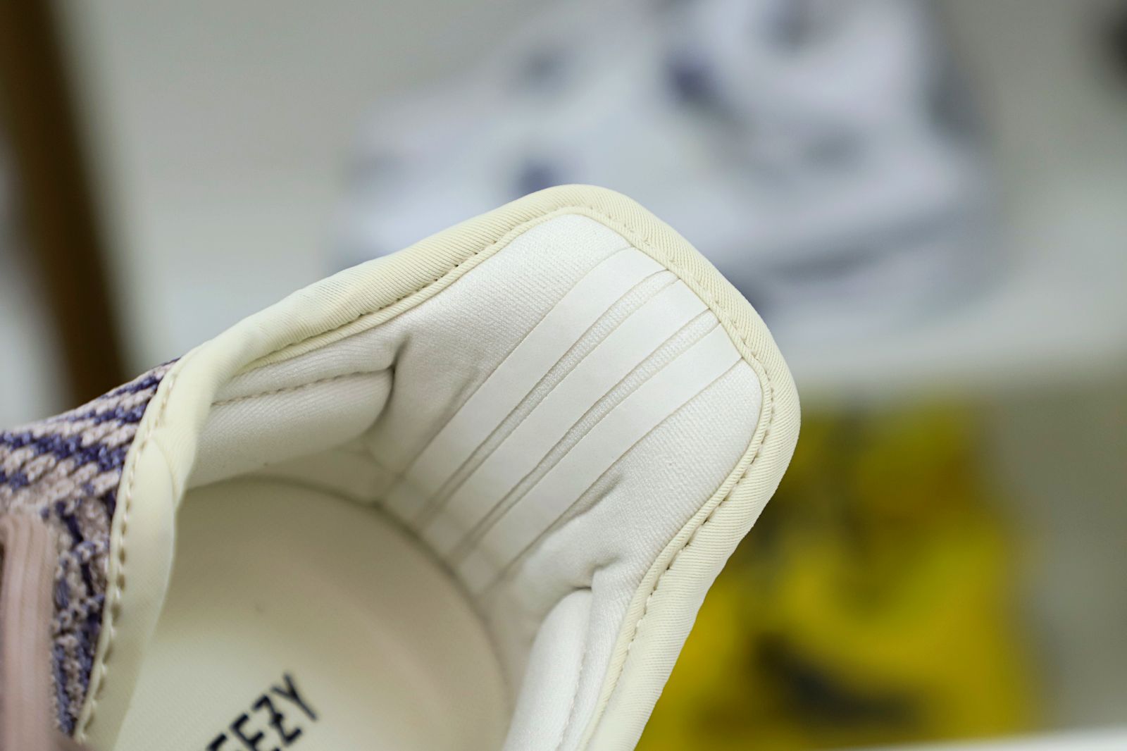 YEEZY BOOST 350 V2 'ASH PEARL' - finekick.vip