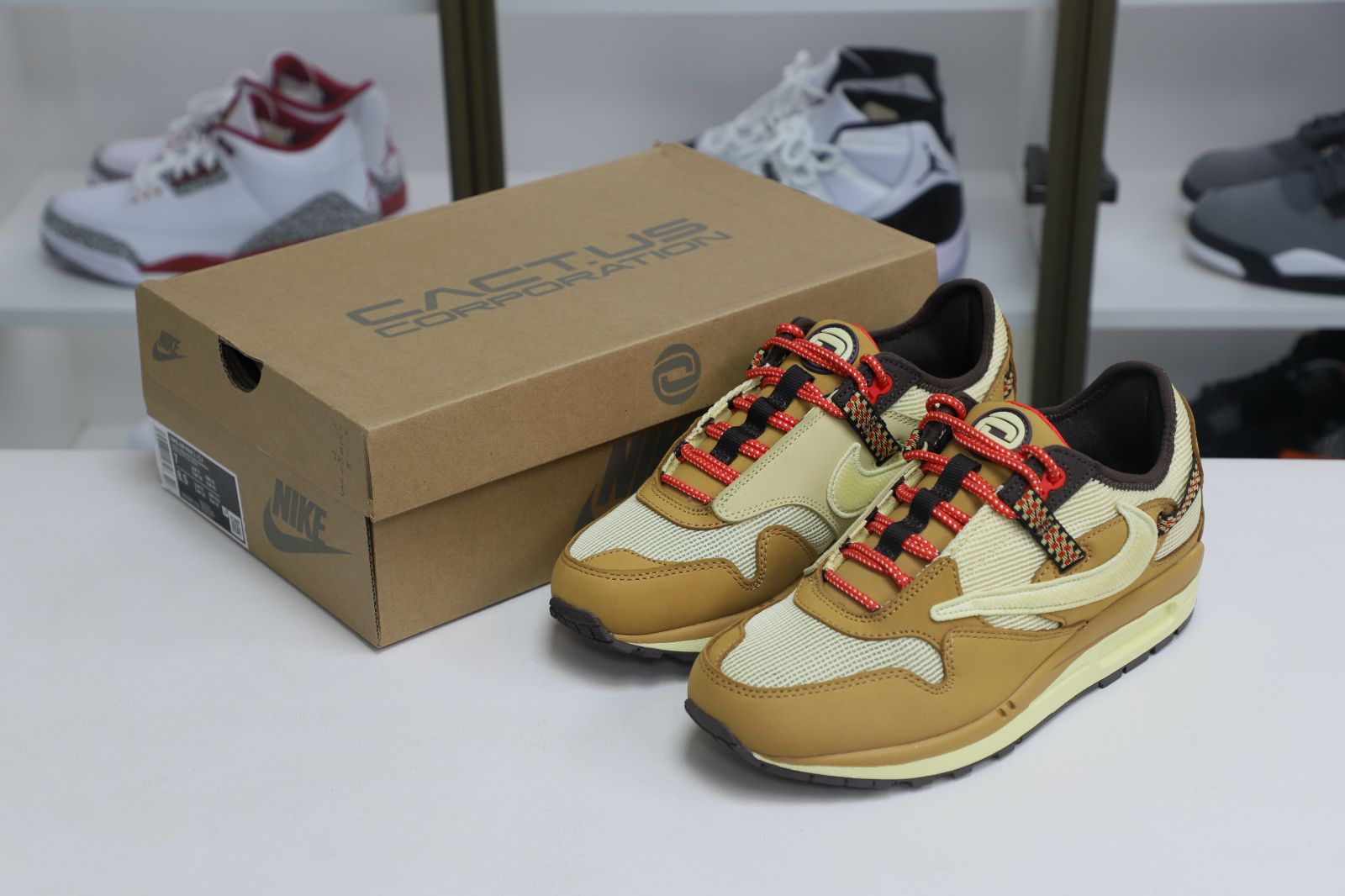 Travis Scott xNike Air Max1