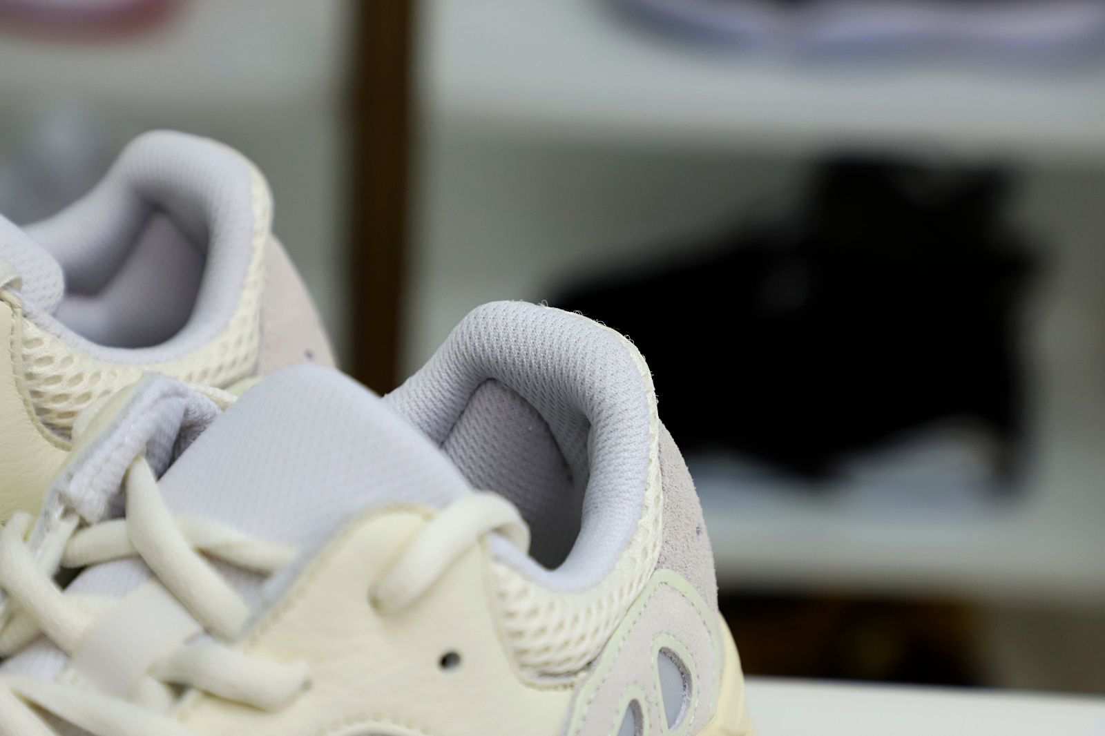YEEZY BOOST 700 'ANALOG' - finekick.vip