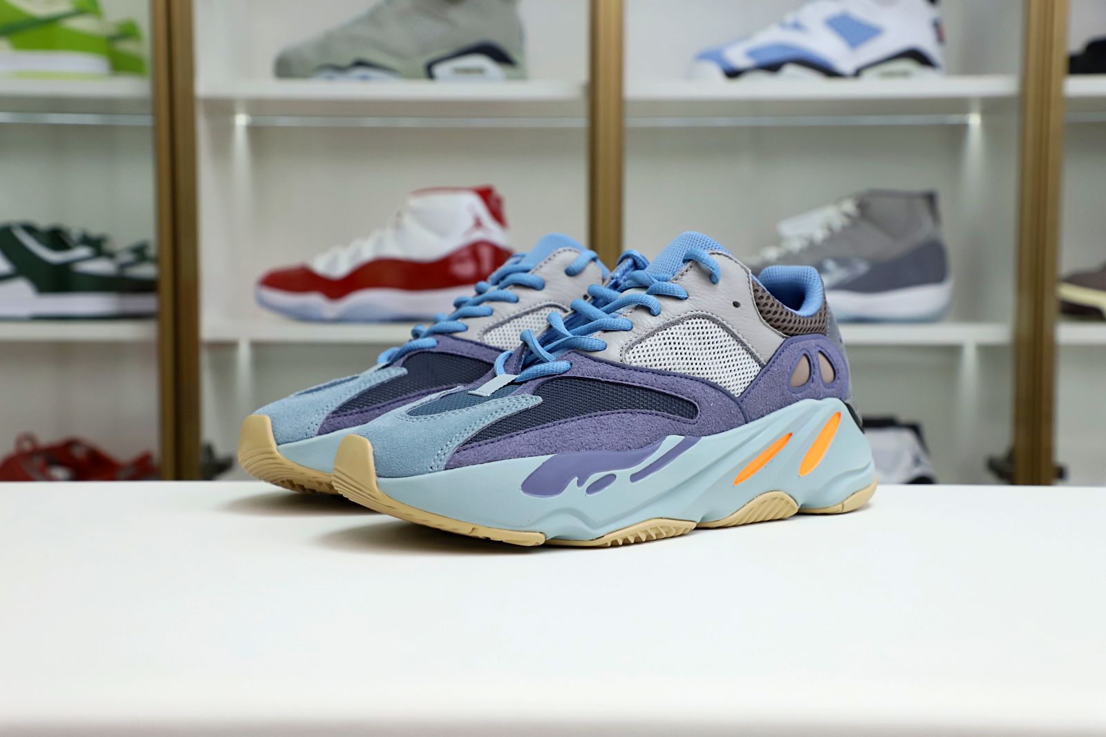 YEEZY BOOST 700 'CARBON BLUE' - finekick.vip