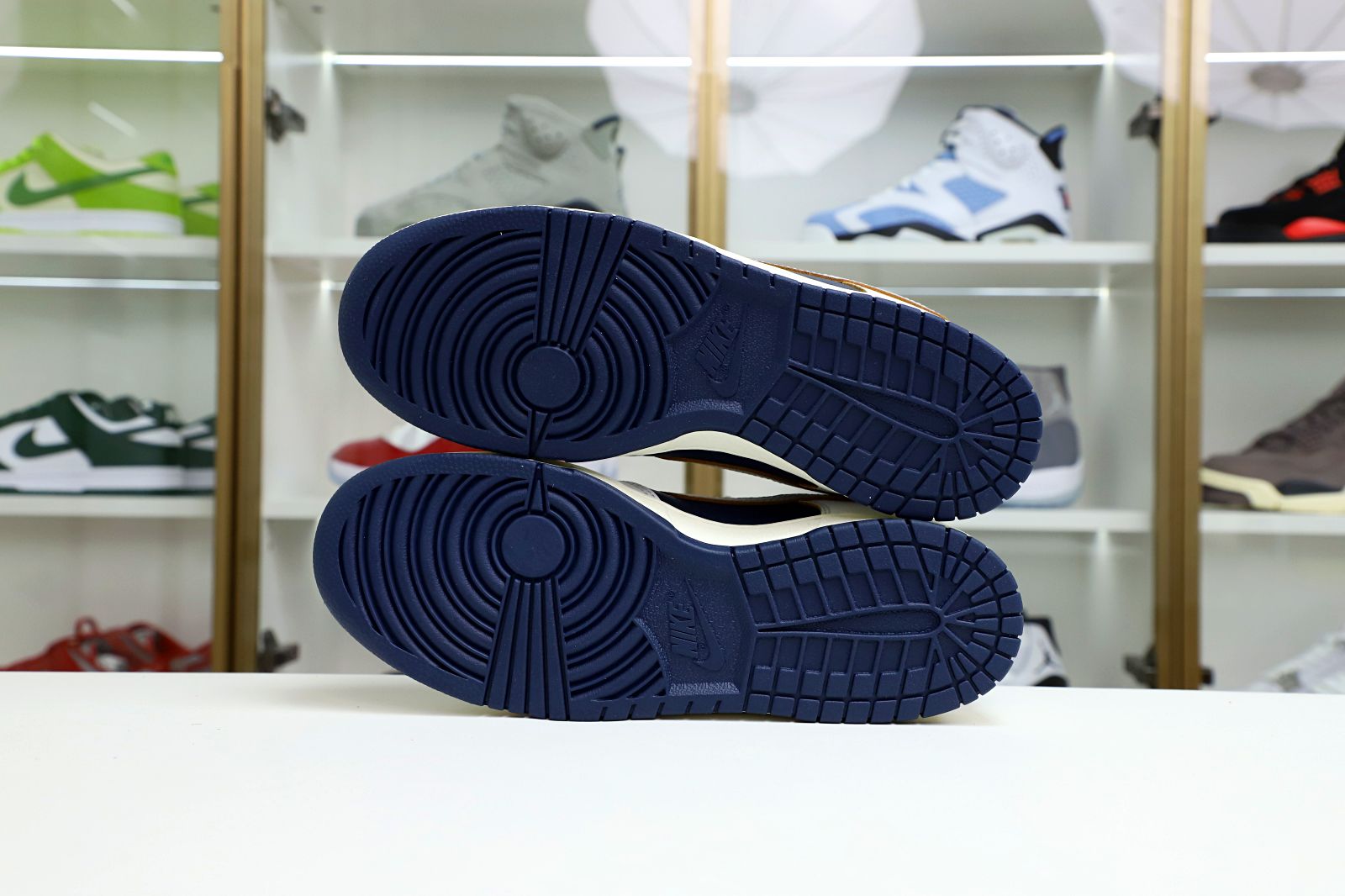 HUF x Nike Dunk Low - finekick.vip