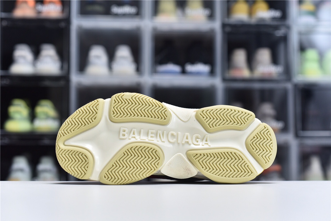 Balenciaga BLGA Triple S - finekick.vip