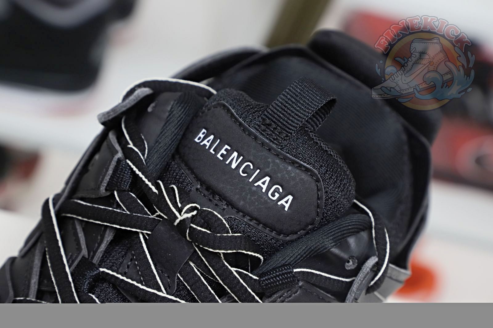 Balenciaga BLGA - finekick.vip