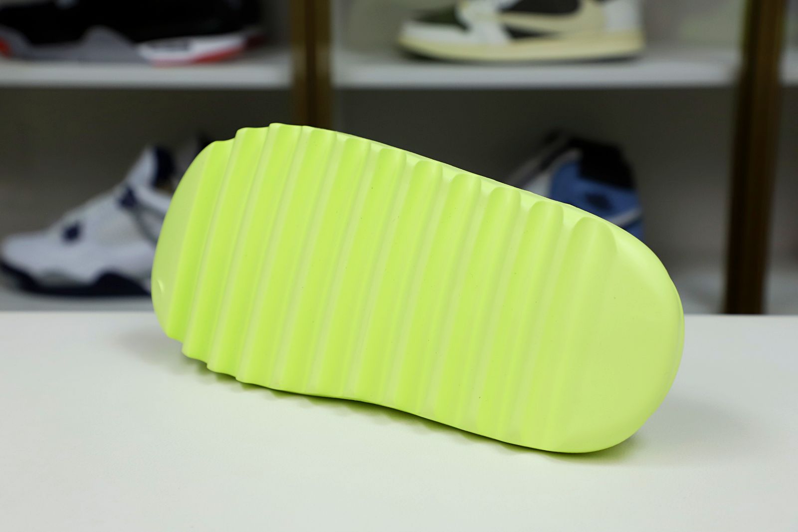 YEEZY SLIDES GX6138 - finekick.vip