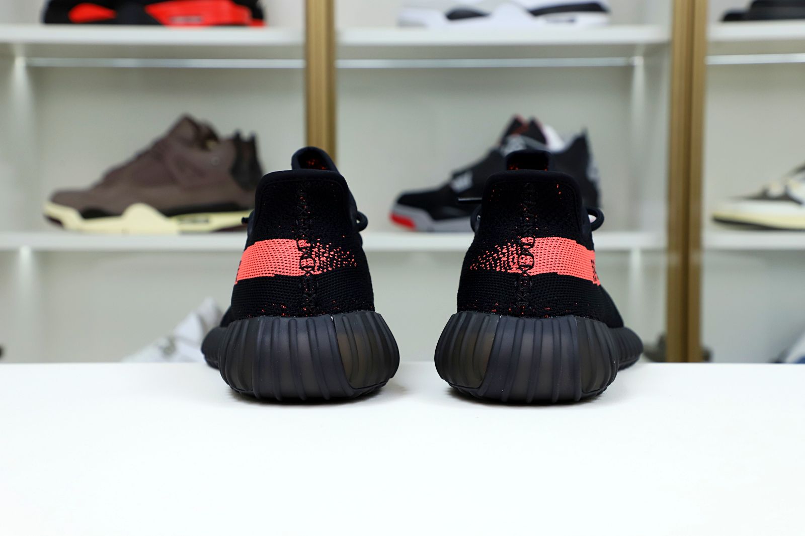 YEEZY BOOST 350 V2 'RED' - finekick.vip