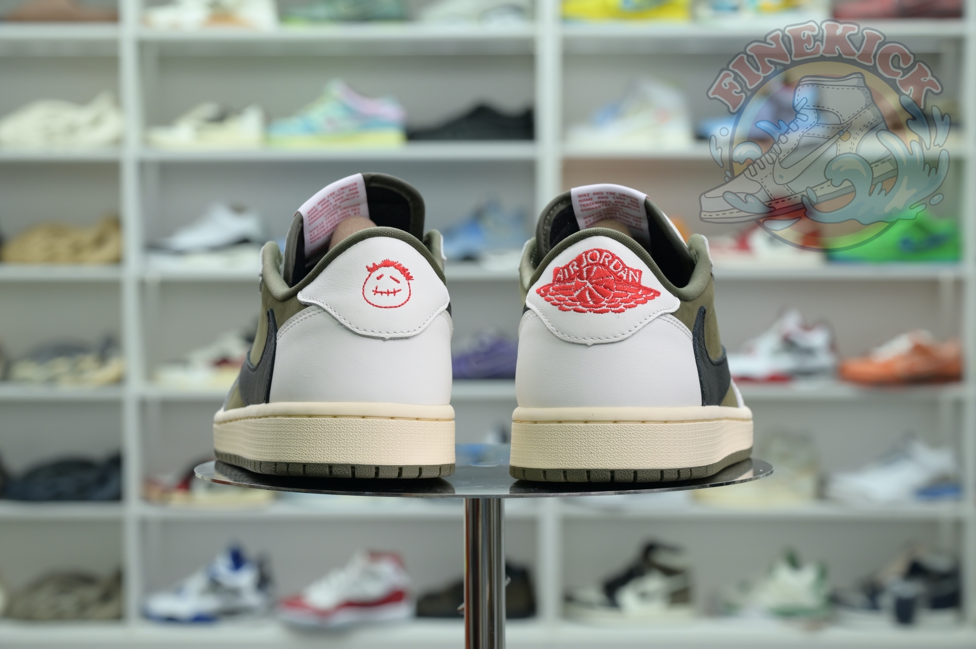 Travis Scott x Air Jordan 1 Low OG “Medium Olive” - finekick.vip