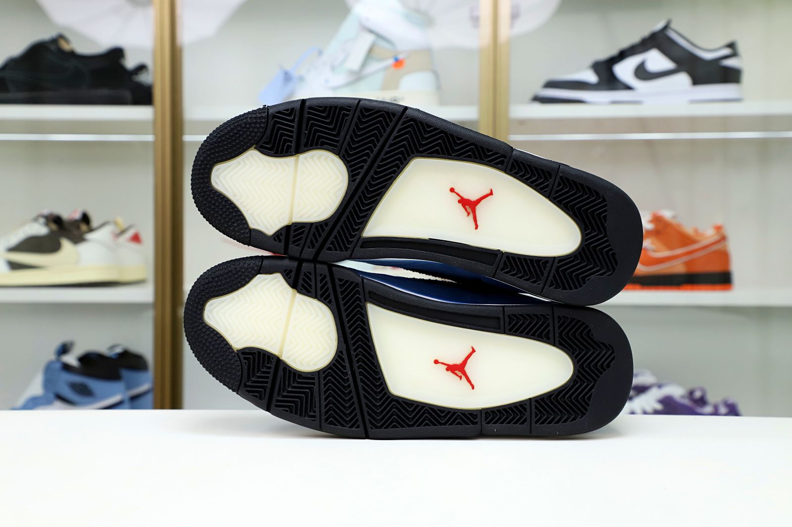 TRAVIS SCOTT X AIR JORDAN 4 RETRO 'CACTUS JACK' FRIENDS & FAMILY - finekick.vip