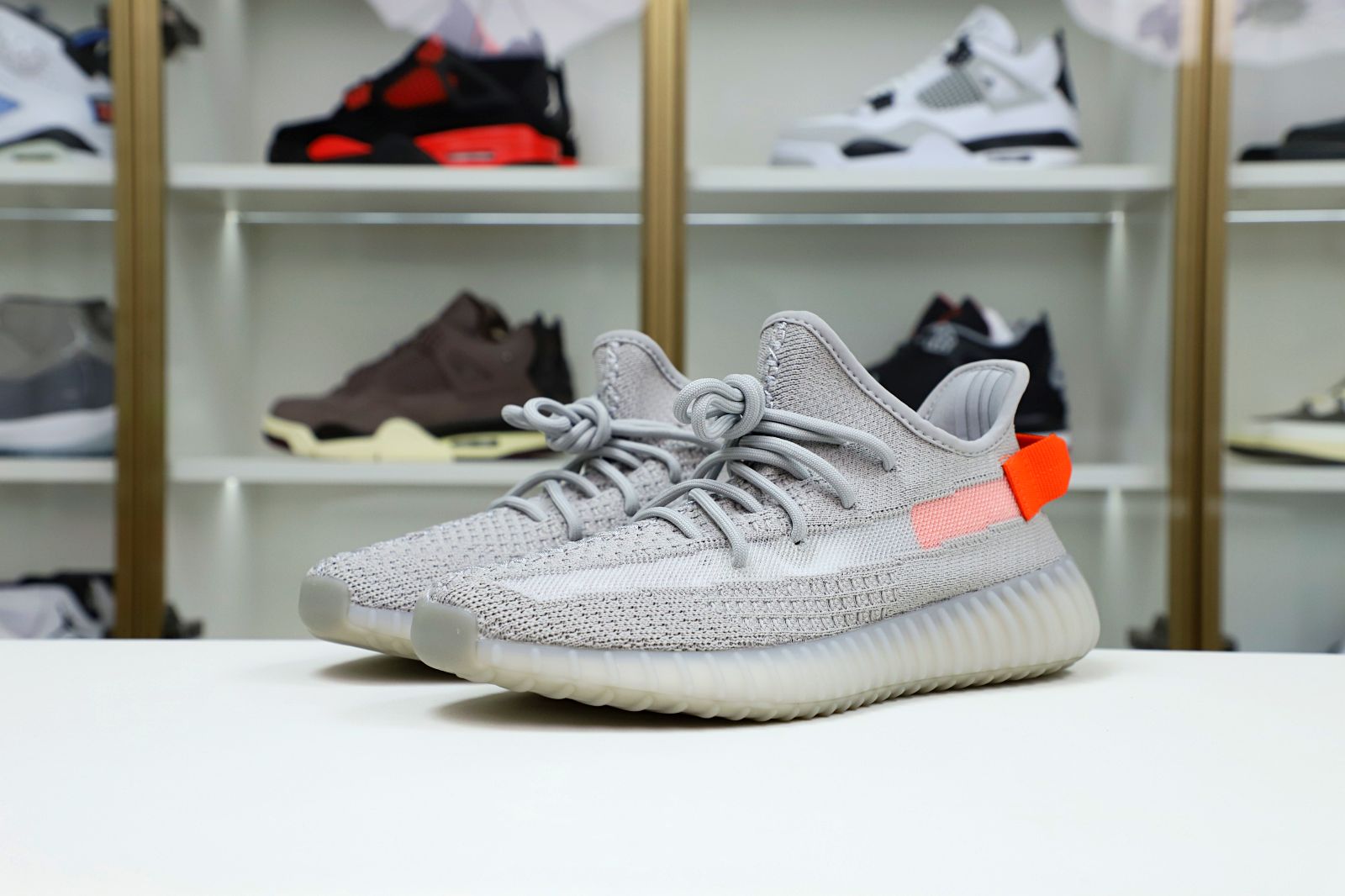 Yeezy Boost 350 V2 “Tail - finekick.vip