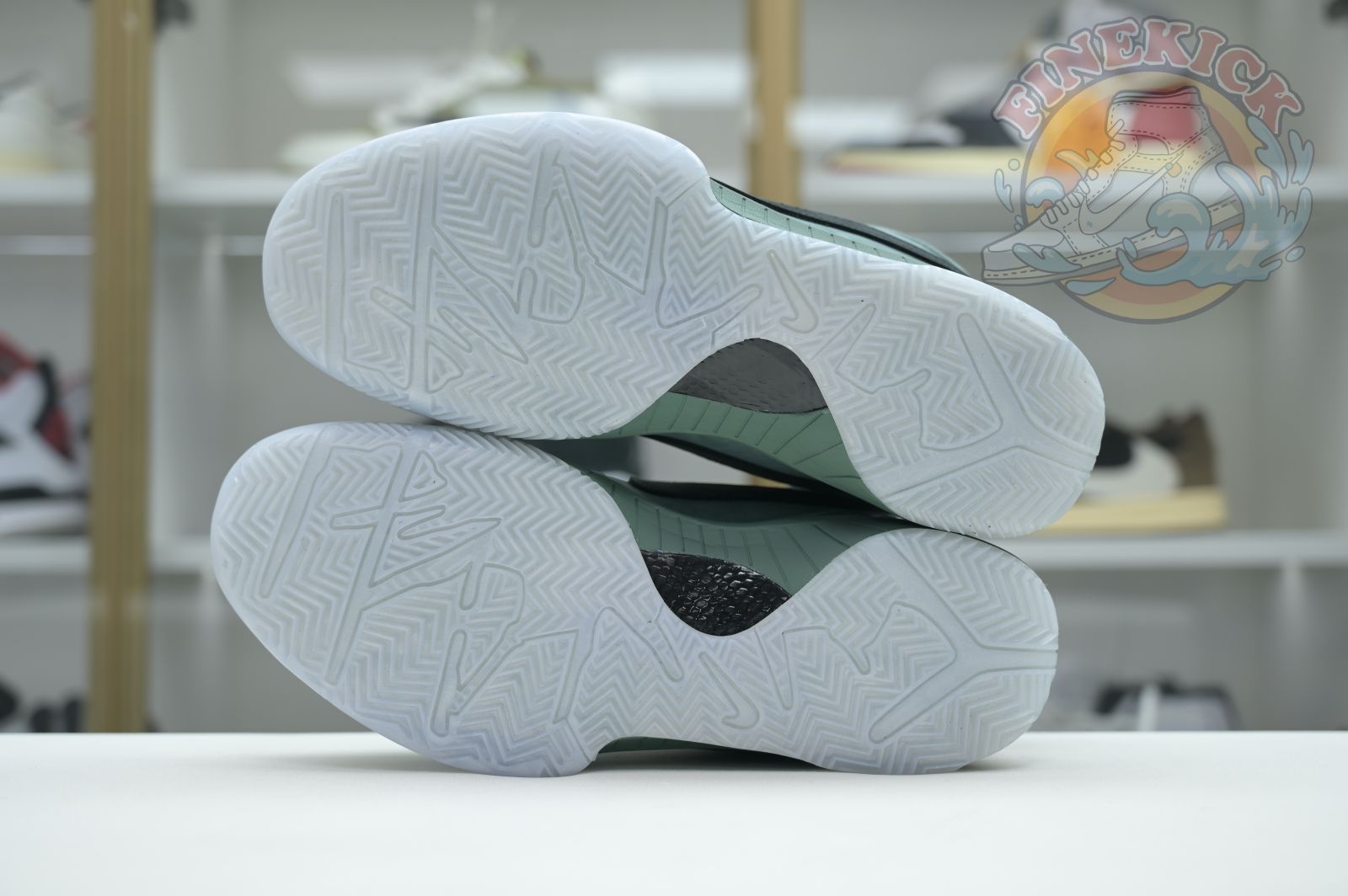 Nike Zoom Kobe 4 Protro