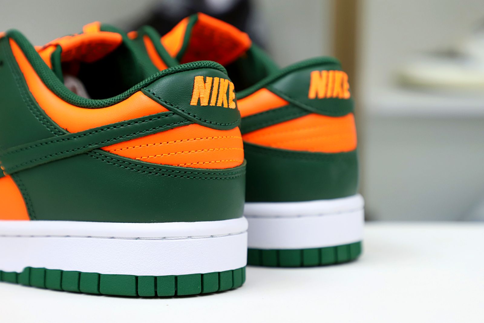NIKE DUNK RETRO MINAMI HURRICANES - finekick.vip