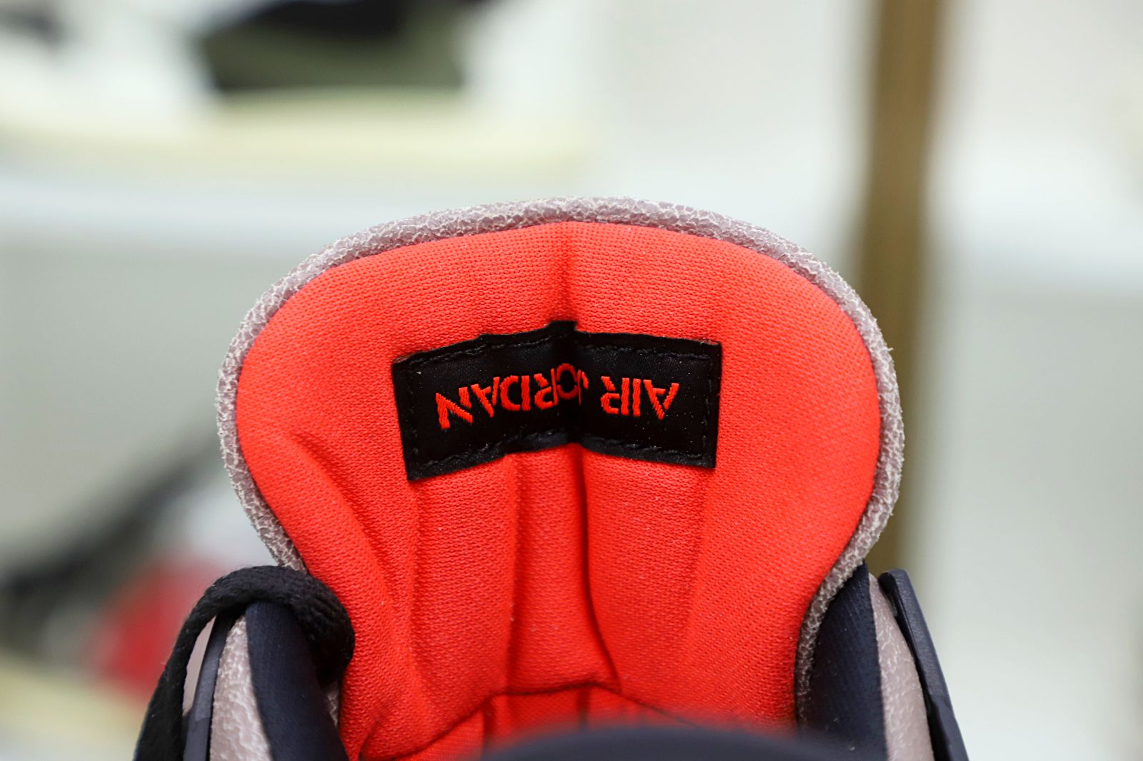AIR JORDAN 4 RETRO 'TAUPE HAZE' - finekick.vip